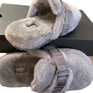 UGG fluff it metal comfort fluff slippers